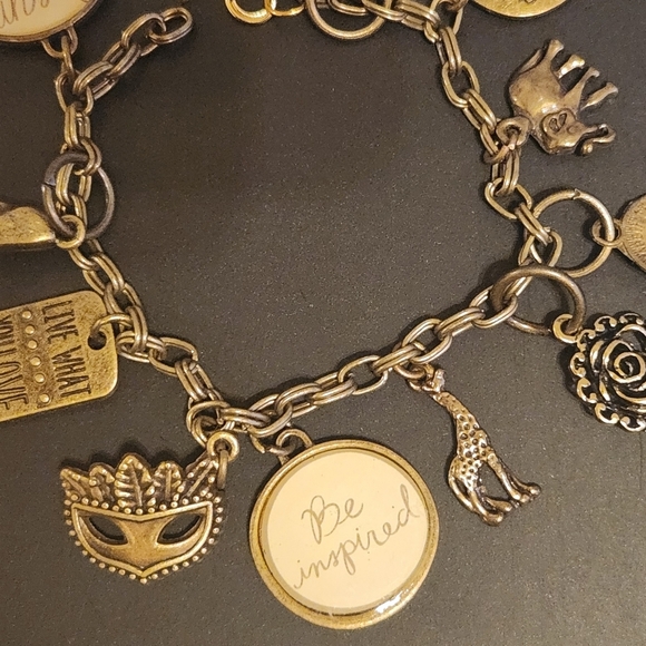Charm bracelet - Picture 3 of 7